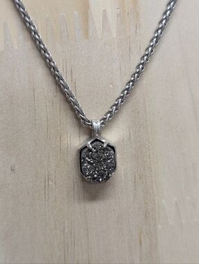 Kendra Scott  Silver Druzy Pendant Necklace Platinum Plated